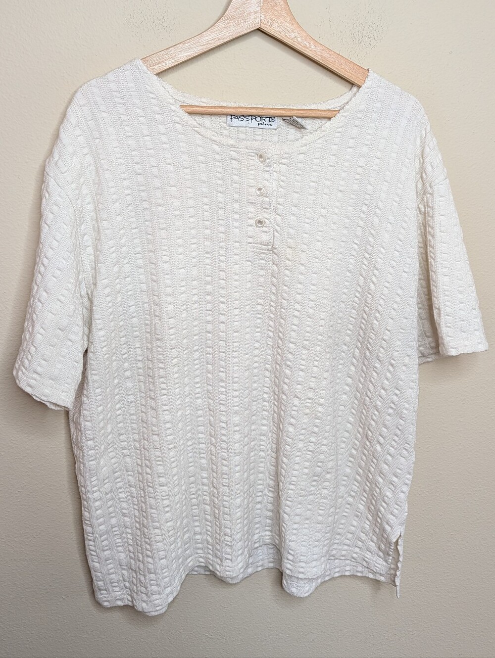 Passports Plus Ivory Textured Henley‎ Top 2X